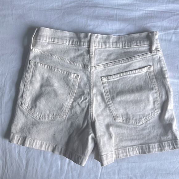 Banana Republic shorts - Picture 2 of 2